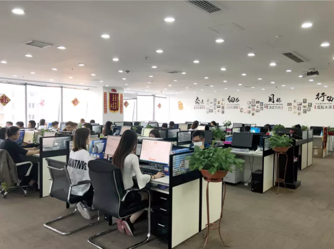 湖北鑫汇志诚金融服务有限公司员工上传的办公环境照片