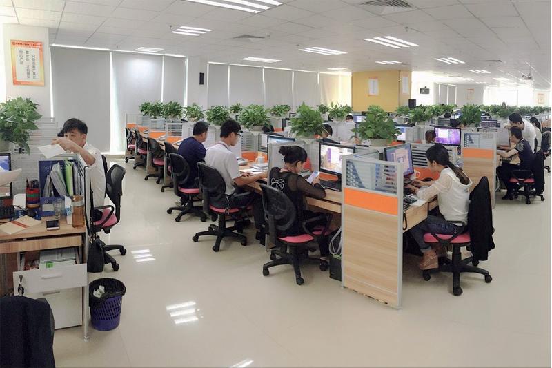员工办公位照片 | 北京智慧视界科技有限公司公司环境