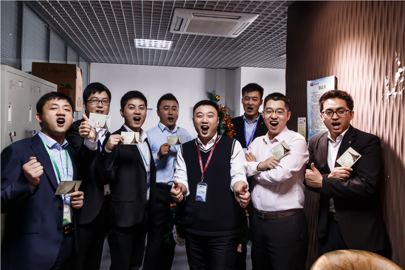 市场部精尖高们的合影