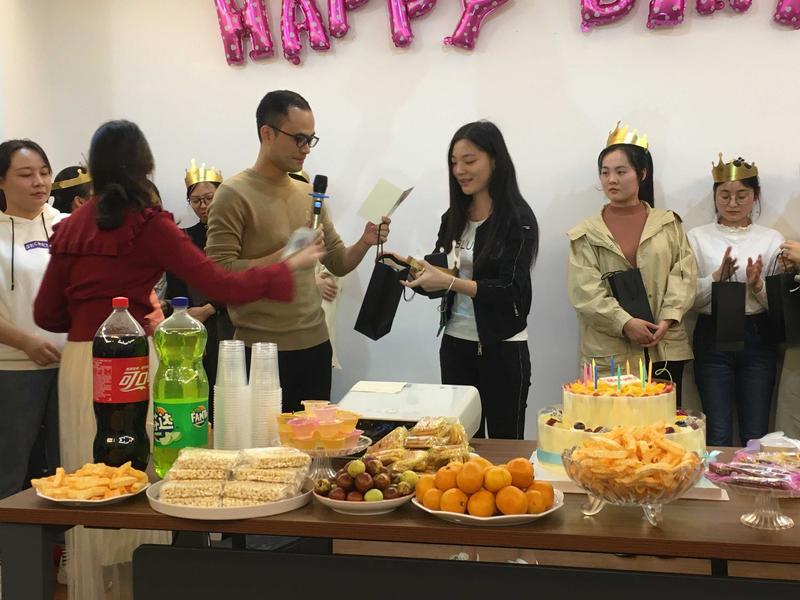 合肥益拓电子商务有限公司 - 公司活动 - 季度生日会